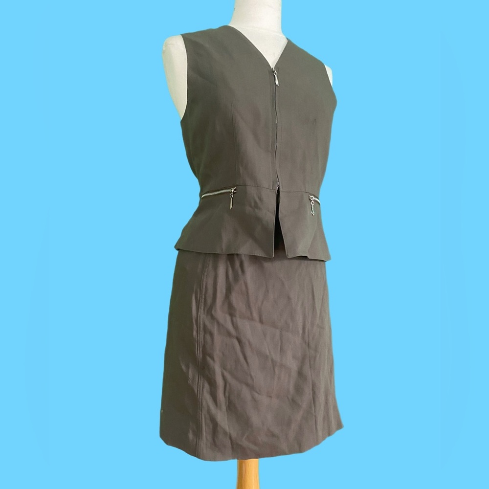 Emanuel Ungaro 100% wool gray zip vest and mini skirt suit set 90s y2k